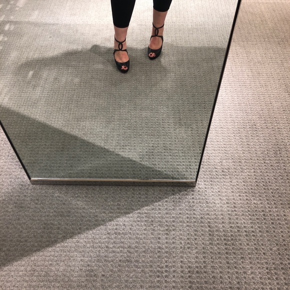 Loubs - Picture 6 of 8